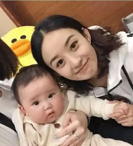赵丽颖儿子姓名曝光,却被网友吐槽太土冯绍峰放过孩子吧