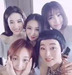 刘亦菲最新伴娘造型惊艳众人,伴娘界她称第一没人敢称第二