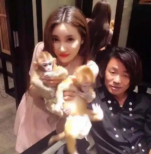 王宝强婚内出轨石锤,马蓉曾多次被带绿帽闺蜜称马蓉是傻白甜