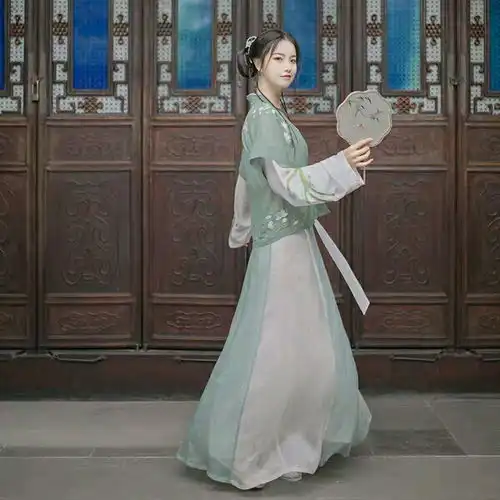 看超级甜美的闺蜜汉服