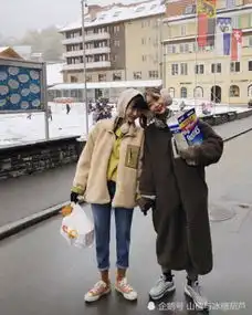 私藏闺蜜装,还要什么男朋友,手机不好玩还是闺蜜不贴心