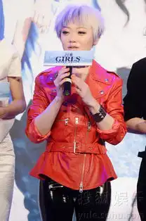 闺蜜首映黄真真期许六大主演扛起6亿票房