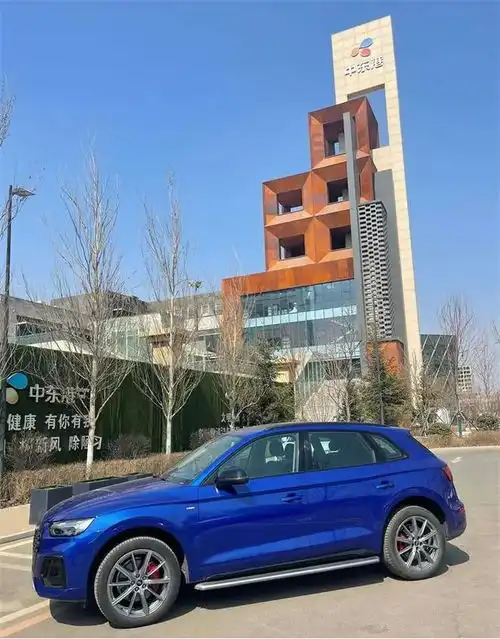 陪闺蜜看车,不料一见奥迪q5l就心动了