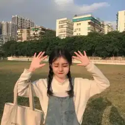最近听说校园闺蜜头像火了等我一夜暴富,带你吃遍天下