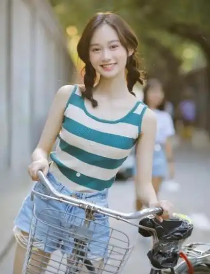 她是杨紫闺蜜,北电院长为娶她抛弃妻子,为她拍电影票房只有76万