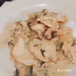 orizonteslycabettusrestaurant的奶油蘑菇猪肉好不好吃用户评价口味怎么样雅典美食奶油蘑菇猪肉实拍图片大众点评
