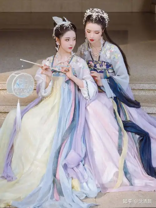 粉色汉服推荐,就是粉蓝相间的那种