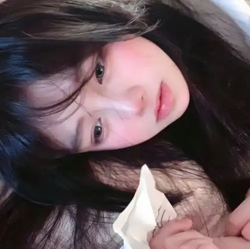 结婚后闺蜜带男友来家里四人同居,每晚都有令人难堪的尴尬事发生