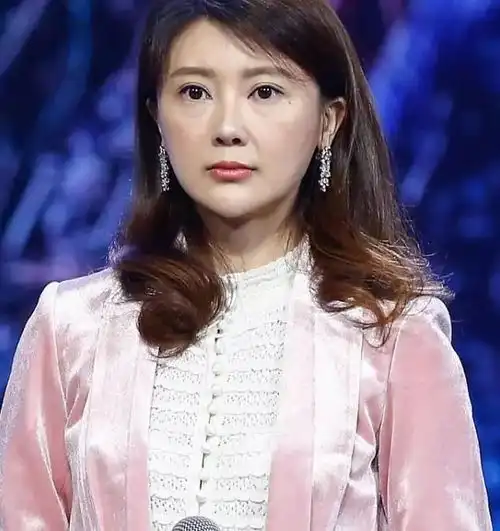 一个明星妻子应有的素养甘薇竟成闺蜜李小璐的学习榜样