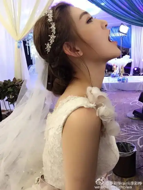 她拒绝潜规则惨遭雪藏,抢了闺蜜老公,曾是香港玉女掌门人,如今身价过亿做自己的女王