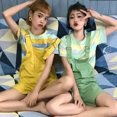 可爱闺蜜头像两人,在阳光下对你说你是我唯一
