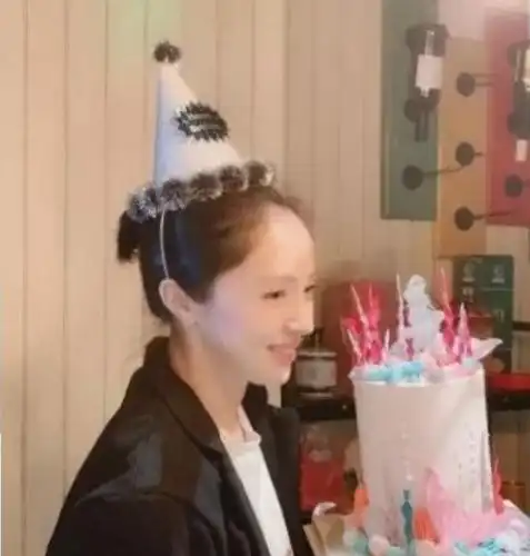 董璇41岁生日,高云翔和绯闻男友集体失声,佟丽娅关悦忙着争宠