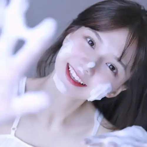 让人看着就觉得很干净的男女头像
