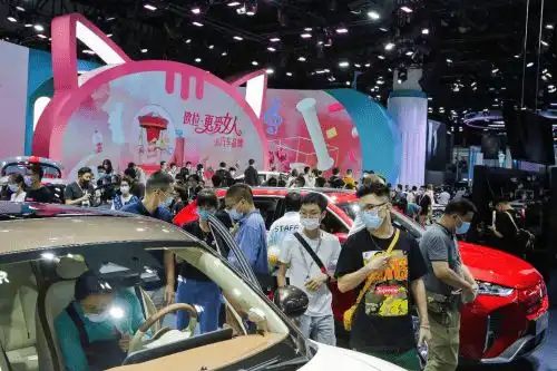 欧拉让女性营销更有温度,闺蜜局燃爆成都车展