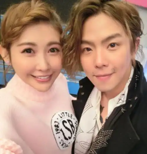 罗志祥未去黄鸿升灵堂,简恺乐因丑闻仅送花篮不敢露面闺蜜回应