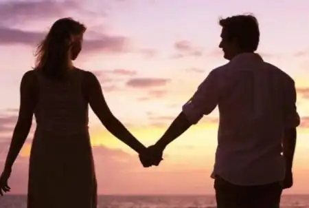 如果你和你闺蜜喜欢上同一个人,你会怎么做