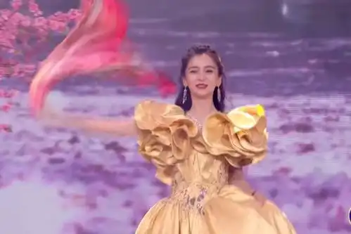 杨幂唐嫣baby倪妮张雨绮佟丽娅土味合影,堪称85花史诗级尴尬场面2