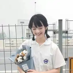 个性好看闺蜜yy头像一人一张吃醋是因为喜欢生气是因为在乎