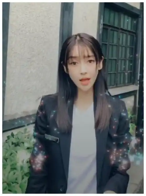 美颜滤镜太可怕baby为张大大补过生日,却被美颜成了网红脸