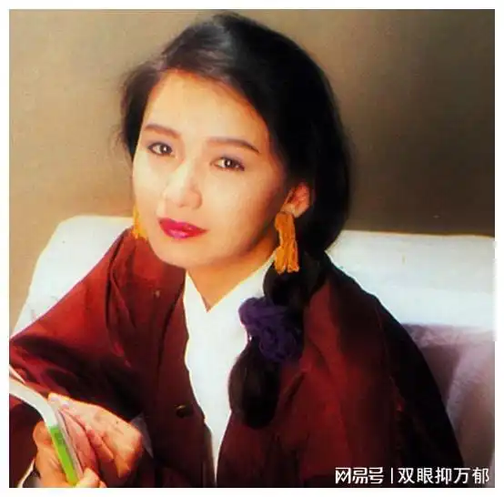 她美过林青霞,和梁朝伟同居6年却被闺蜜插足如今54岁依旧单身