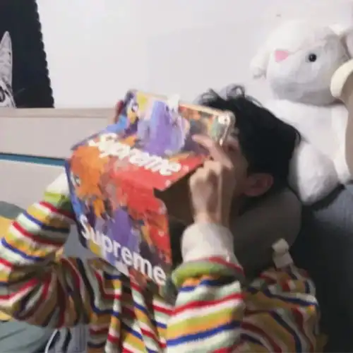 男生头像善意可以给任何人但喜欢和爱不行