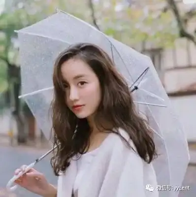 她是唐嫣的闺蜜,韩雪的情敌,嫁给东华上仙,年过三十却被宠成公主