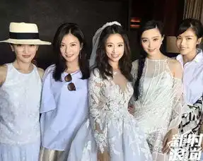 小燕子金锁送紫薇出嫁,霍如十年友情为真爱做嫁衣