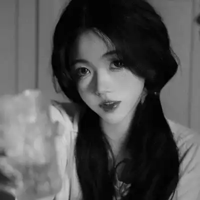 女生头像黑白图片2023最火爆
