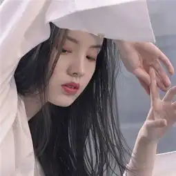 失落伤心难过的伤感图片女2018我想重新认识你然后不带任何感情