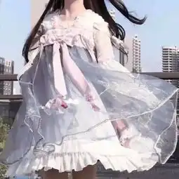 ins深情闺蜜头像愿我们二十年以后,还能一起把酒言欢