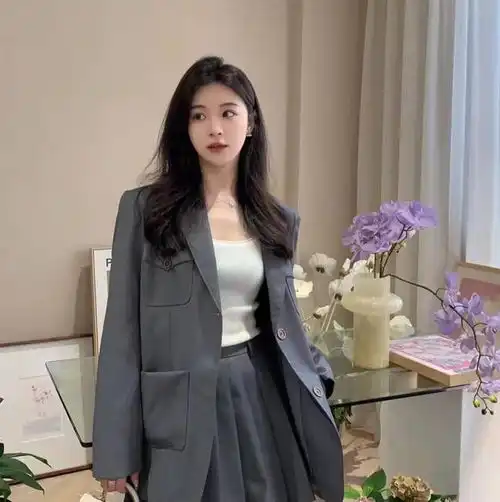 时髦减龄这12套高级感套装,初秋穿出气质女人味