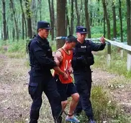 女子和闺蜜离奇失踪,公寓还被搬空...监控一个细节暴露恐怖真相