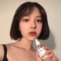 刘诗诗时装周造型被赵丽颖碾压各路明星的时装周穿搭都在这里