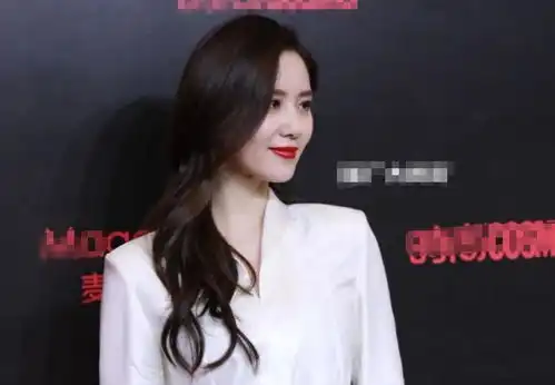 仙剑三美同出席盛典,三人活动生图曝光,颜值如何一眼看穿