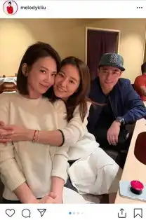 林心如带霍建华见闺蜜,林心如和闺蜜戴同款戒指,霍建华当电灯泡