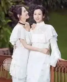 探店超级多明星同款,姐妹淘约起