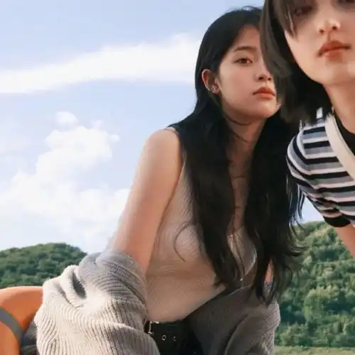 女生头像一期两人用的女头