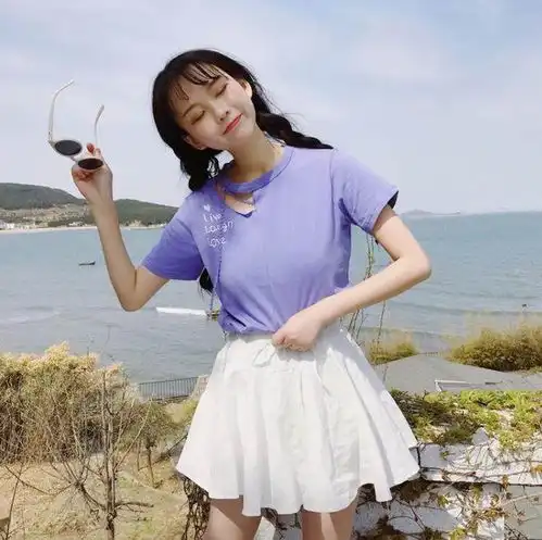 开心一笑闺蜜逛街碰掉了一件衣服,她说赔不起就以身相许