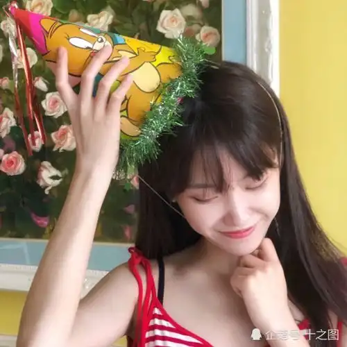 男生回复特别敷衍试试这3句话,让他变成粘人精