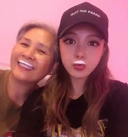 罗志祥妈妈责怪周扬青,其闺蜜霸气喊话这事没完,猛料还在后面
