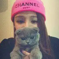 一个男的抱着猫的头像微信头像图片大全