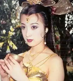 她是章子怡的闺蜜,36岁嫁豪门,41岁生日大半个娱乐圈都来了