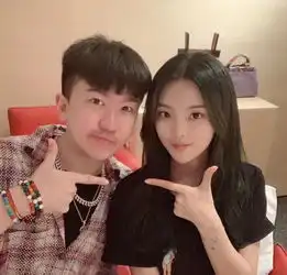 张大大儿童节晒图引进新好友,网友笑评真爱和姓杨的玩
