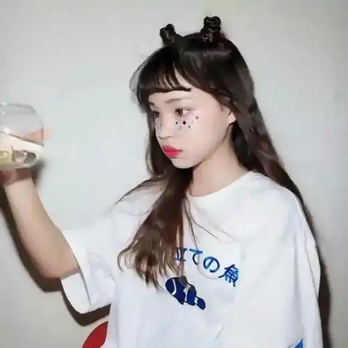 5个霸气潮的闺蜜头像
