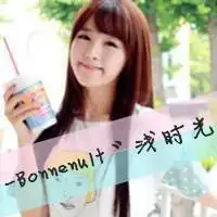 同一个人穿不同衣服的三人闺蜜头像