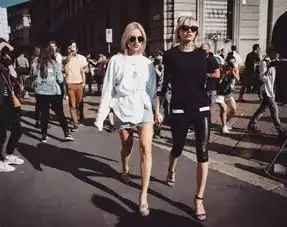 听说,你的胸也是闺蜜一手带大的