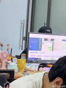 你p图也太假了吧和闺蜜私人群聊天,结果手滑发到了直男大群...