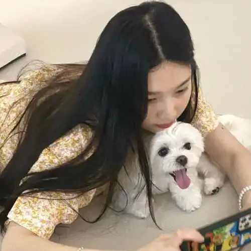 ins招桃花女生头像