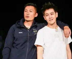 44岁林志颖和37岁余文乐合体,两人虽相差7岁,好基友甜如蜜