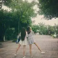 闺蜜头像四张分开校园背影微信头像图片大全